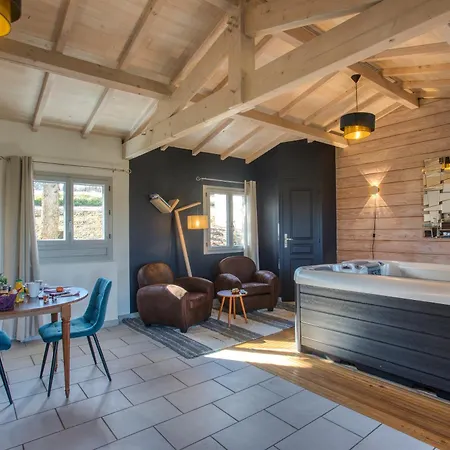 Domek alpejski Gite&spa Privatif -le Bois De La Pause- Saint-Cybranet