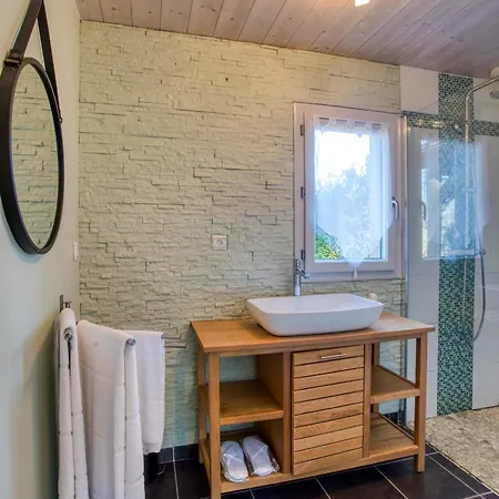Gite&spa Individuel Interieur Prive-le Bois De La Pause- Σαλέ